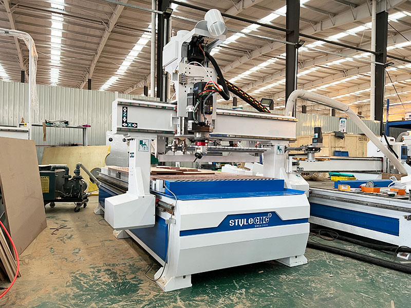 自動換刀數控木工雕刻機工作臺套件，帶 HSD C 軸和主軸