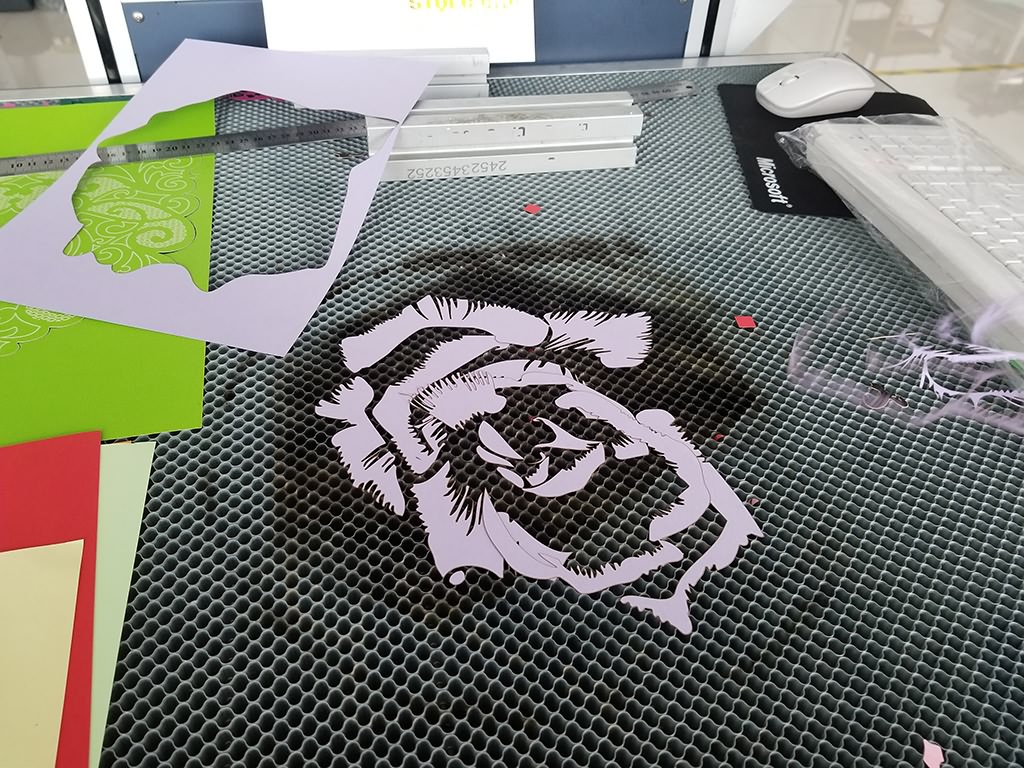 激光切割 3D 卡片紙工藝品 激光切割 3D 卡片紙工藝品