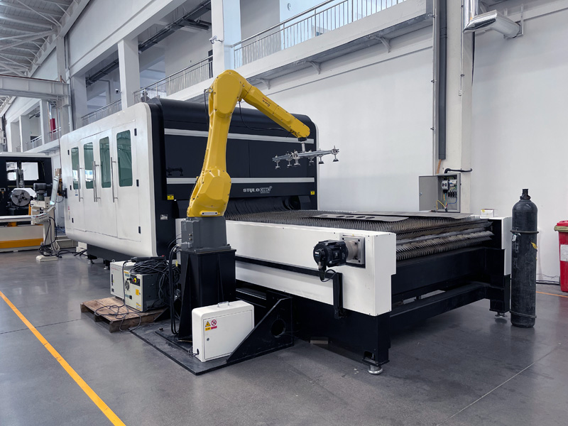 ST-FC3015MBB 自動卷料送料激光落料線及切割系統(tǒng) ST-FC3015MBB 自動卷料送料激光落料線及切割系統(tǒng)