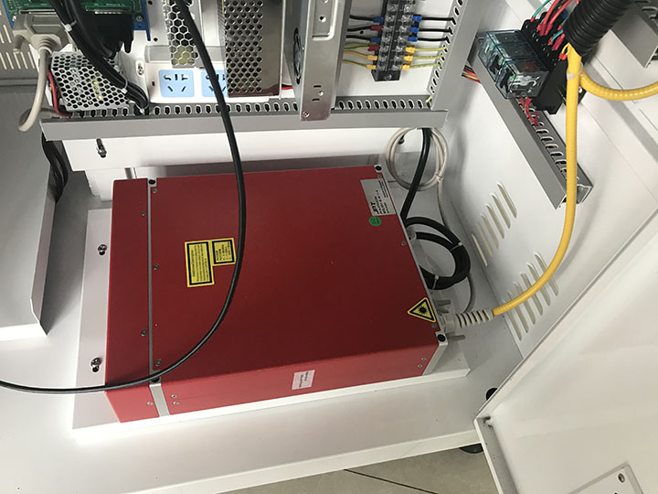 MOPA光纖激光器 20W MOPA光纖激光器 20W