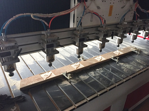 木工多軸數控雕刻機 木工多軸數控雕刻機