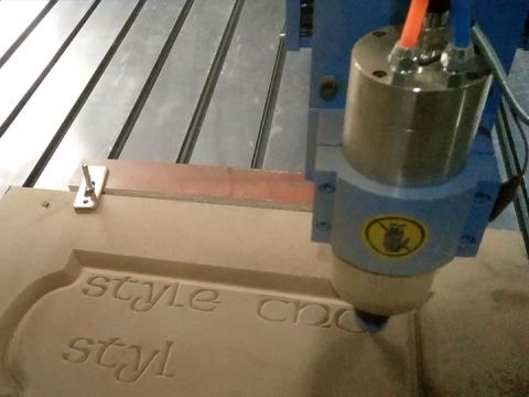 STG1224 廣告數控雕刻機,適用于木材、MDF、亞克力 STG1224 廣告數控雕刻機,適用于木材、MDF、亞克力