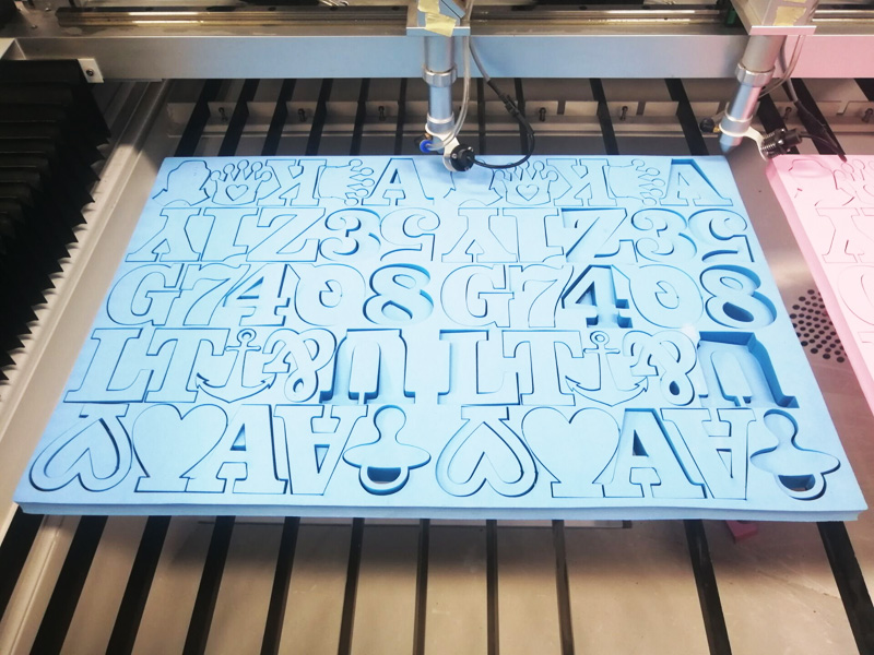 150W CO2 美國(guó)激光切割 EVA 泡沫項(xiàng)目 150W CO2 美國(guó)激光切割 EVA 泡沫項(xiàng)目