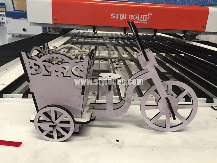 MDF工藝激光切割機(jī)