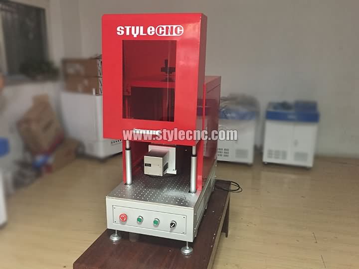 帶保護罩的光纖激光打標機