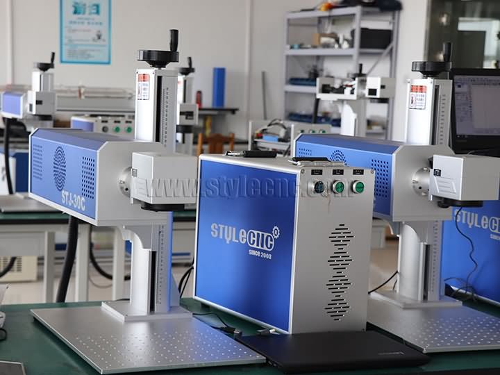 30W 二氧化碳激光打標(biāo)機(jī) 30W 二氧化碳激光打標(biāo)機(jī)
