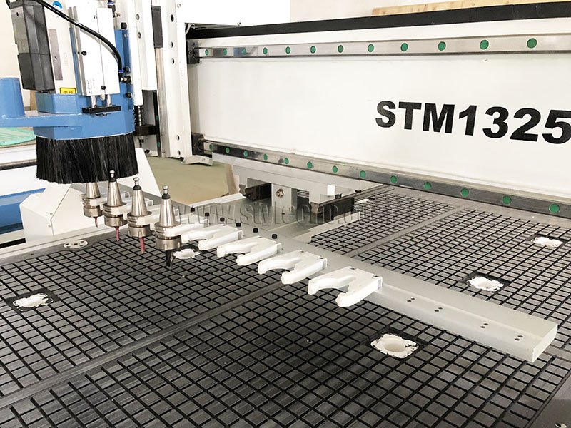 線性自動換刀裝置