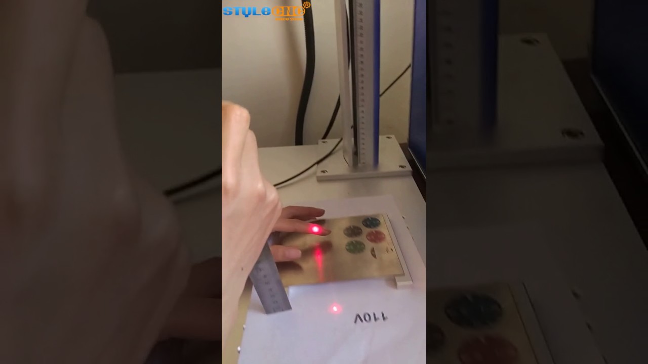 30W 帶自動對焦系統(tǒng)的 MOPA 激光打標機 30W 帶自動對焦系統(tǒng)的 MOPA 激光打標機